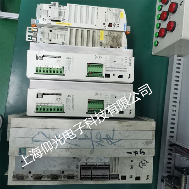 LENZE����׃�l����OC5���ϾS�޾S�o