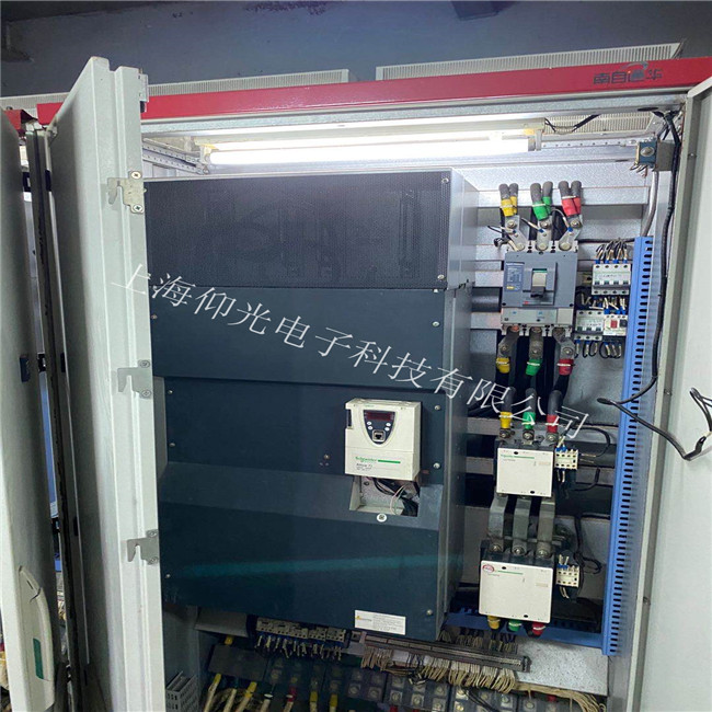 ʩ�͵�׃�l���������QOSFԭ��̎������