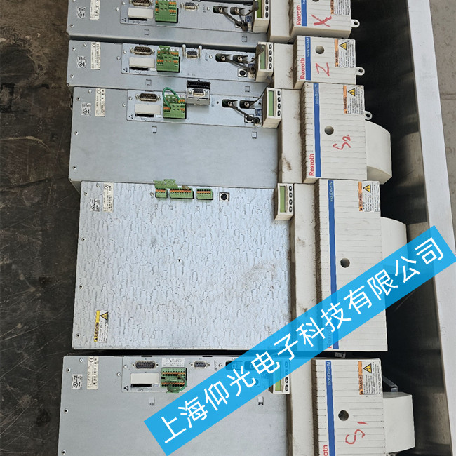 �����ИI(y��)��ʿ���ŷ������S��DKC01.3-040-7-FW���@ʾF8133�S��