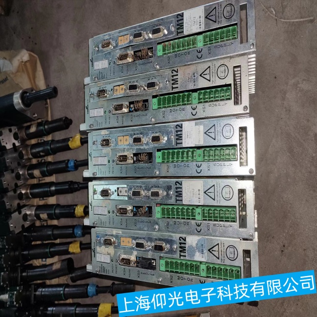 ����ˠ��Q�o������m-Pro-400SE�@ʾ�������������o(w��)������(d��ng)���ϾS���f(shu��)��