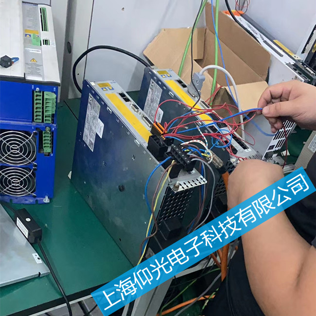 �Ơ�Ħ���(q��)��(d��ng)����(b��o)f01�S�޹�˾-Servostar 600��(b��o)���@ʾF01�S��