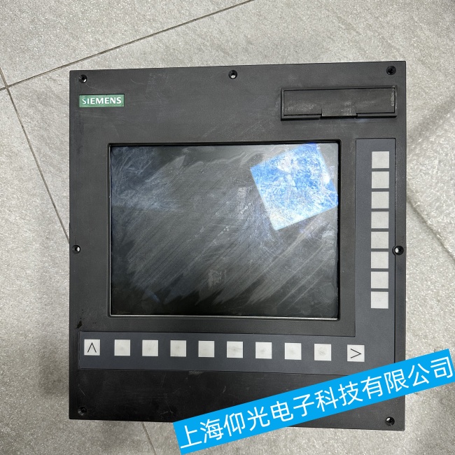 ��(j��)�����T�Ӕ�(sh��)��ϵ�y(t��ng)SINUMERIK 802D SL�_�C(j��)��ͣ�چ��ӽ��治�ӹ��ϾS�޼���