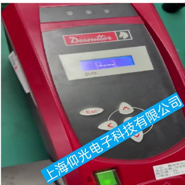 �R�^Ť�ؘ�Ӳ�����}���ϵľS�޷���